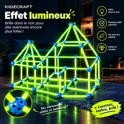 Effet lumineux KidzCraft : le fort brille dans le noir dans un salon, gros plan sur un connecteur